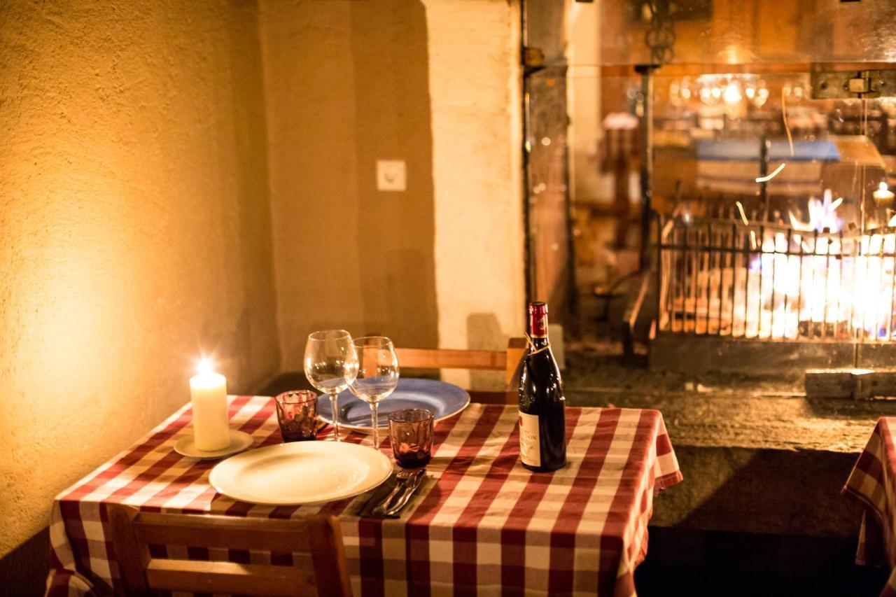 Langley Hotel La Vieille Ferme Ла-Саль-лез-Альп Экстерьер фото
