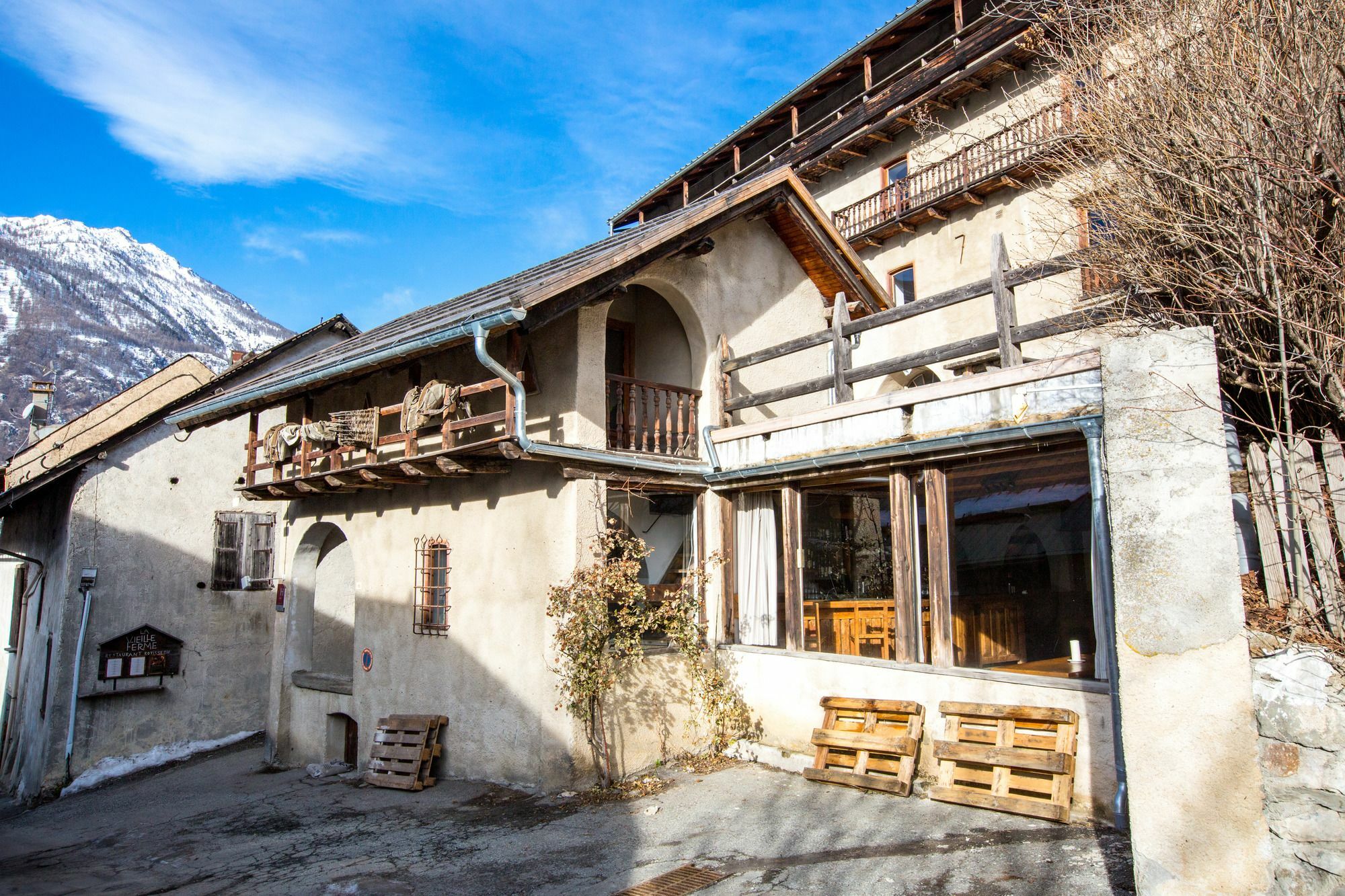 Langley Hotel La Vieille Ferme Ла-Саль-лез-Альп Экстерьер фото