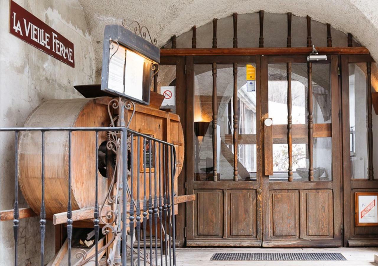 Langley Hotel La Vieille Ferme Ла-Саль-лез-Альп Экстерьер фото